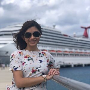 Meet your Posher, Marisol